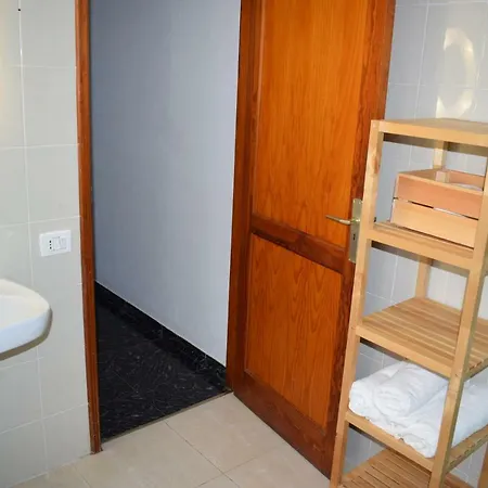3Br Townhouse In The Heart Of Santa Cruz - Next To La Paz Tram Stop *